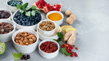 Superfoods czyli borówki, kurkuma, orzeszki.